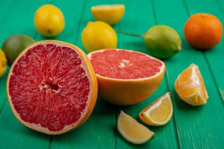 گریپ فروت قرمز